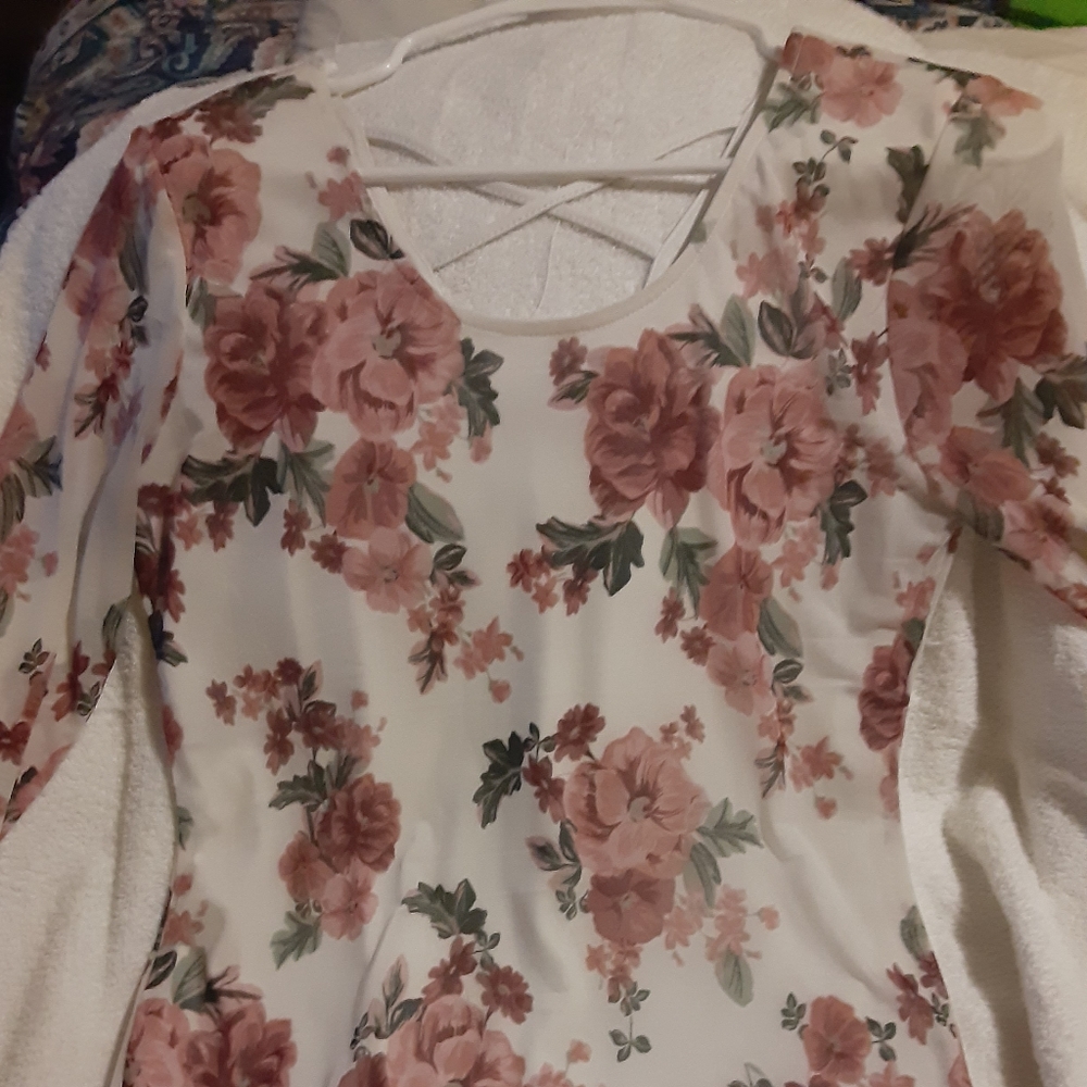NO BOUNDARIES MESH BLOUSE WITH CUTE BACK SIZE MEDI
